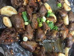 -老东镇啤酒屋海鲜加工·蒸汽海鲜·海鲜烧烤(台东店)