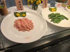 -四海一家自助餐(益田假日广场店)