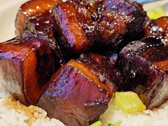 红烧肉焖饭-新白鹿餐厅(松江开元地中海店)