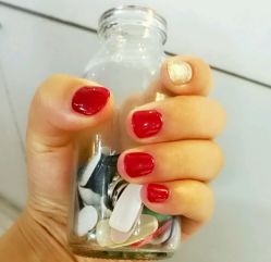 -逸日式美甲美睫工作室
