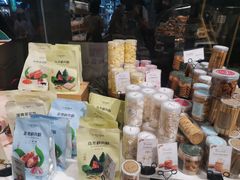 零售区-罗森尼娜(德思勤店)