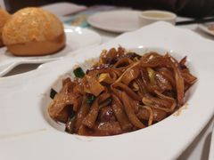 干炒牛河-稻香酒家·34年老字号·港式粤菜(汉街店)
