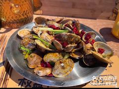 -喝丢一只鞋海鲜烧烤·海肠捞饭(东关街店)