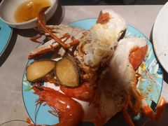 -雍容荟帝王蟹活龙虾展台自助(IFS黑金店)