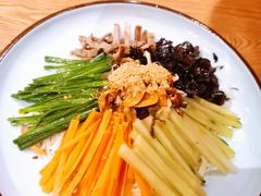 -麦麦山云南菜(复地活力城店)