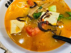 -蒙自源米线大王(花园城商场店)