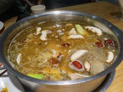 酸萝卜鸭架汤-守柴炉烤鸭(成都大邑店)