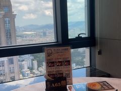 -景月阁空中食府(希尔顿酒店)