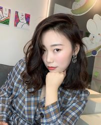 -十六番发型师事务所