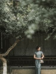 -城南旧影 旗袍全家福摄影写真体验馆