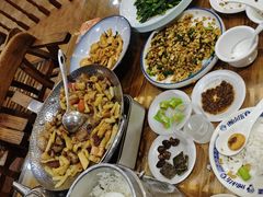 -老唐三下锅 ·张家界地标美食(溪布街店)