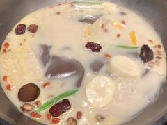 -无老锅(苓雅店)