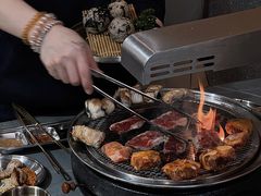 -围炉肉舍•炭烤活鳗•丹东海鲜烤肉(步行街店)