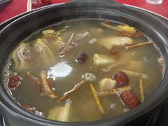 -花苑美食横琴生蚝火锅(拱北粤华路店)