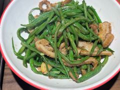 -黄泥岗·地道湖北菜(奥特莱斯店)