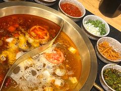 -顶顶汤火牛排火锅·经典铜锅涮肉