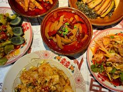 -耙吉吉川味小酒馆(本地人回头店)