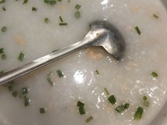 三文鱼粥-醉美东江·三文鱼·烧鸡公
