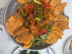 -三江源美食城
