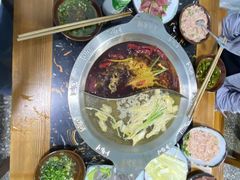 -重庆故事姊妹老火锅(财经学院店)