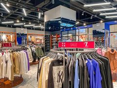 -王府井奥莱临潼小镇(临潼店)