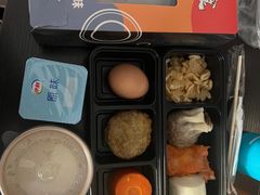 -桔子酒店(上海西藏北路地铁站店)