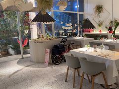 -春树下·树屋花房西餐厅(罍街AS1980店)