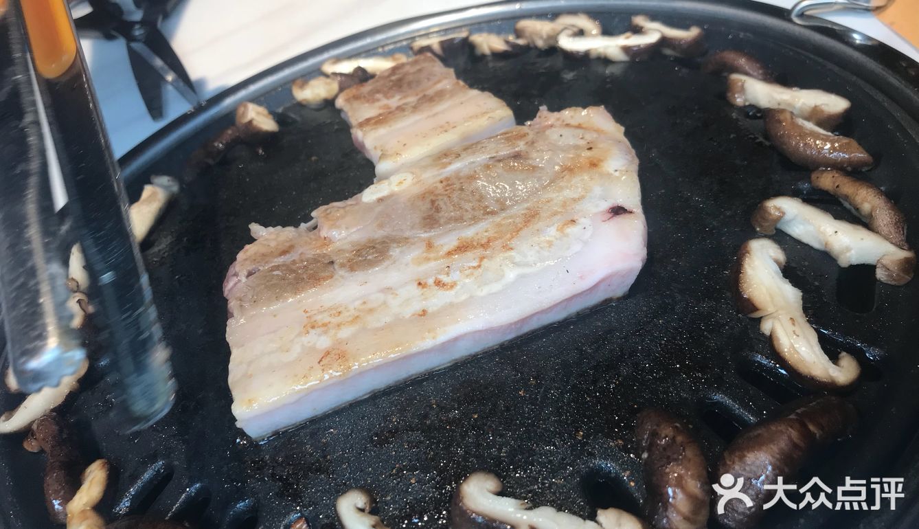 真的很辣，海鲜饼很脆很好吃，还能吃到里面有虾有章鱼腿