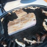 真的很辣，海鲜饼很脆很好吃，还能吃到里面有虾有章鱼腿
