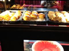 杏仁羊角-Salon de The de Joel Robuchon(外滩18号店)