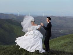 -至臻微拉婚纱摄影