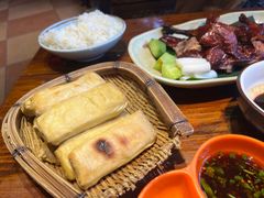 -老滇山寨•云南特色菜•地方菜•民族风情歌舞表演(金碧店)