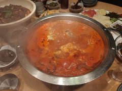 -野山舂·贵州现舂酸汤火锅(鸿通城店)