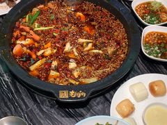 -老船舫·现做活鲜鱼馆(东郊记忆店)