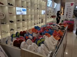 -孩子王(铁西万达店)