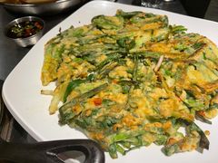 海鲜葱饼-富乐满韩国正宗炸鸡韩国料理(虹泉路店)