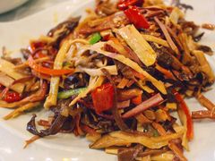 -小厨子私房菜·云南美食店