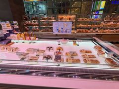 -巴黎贝甜(大宁国际商业广场店)
