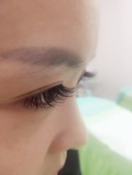 -吉吉靓甲美睫