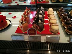 -Salon de The de Joel Robuchon(外滩18号店)