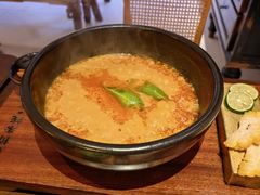 -银米·云南传统过桥米线(双廊黑金冠店)