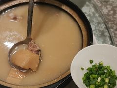 -莲餐厅·湖北菜·潜江小龙虾店(愚园路店)