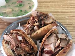 烧饼夹肘子肉-老四烧饼铺(丽源路店)