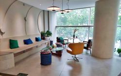 -变画·发型STUDIO