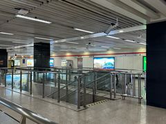 -常熟路(地铁站)