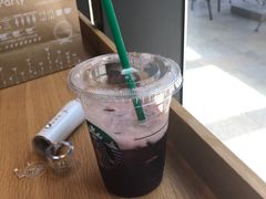 冰摇红莓黑加仑-星巴克臻选(天津鲁能中心一店)
