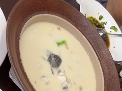 -香山湖渔家大院