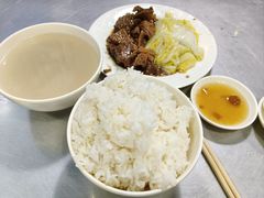-华香鹅快餐店