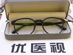 -优医视平价眼镜蔡司依视路折扣工厂店(德胜门店)