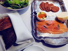 温热烟熏三文鱼-壳里西餐厅Coquille Seafood Bistro(蒙自路店)